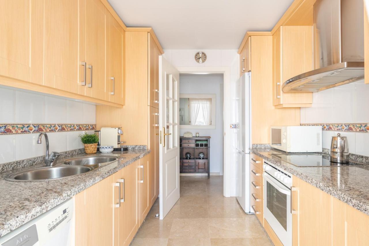Atico 2 Terrazas Junto Al Mar By Rent Me Apartment เอสเตโปนา ภายนอก รูปภาพ
